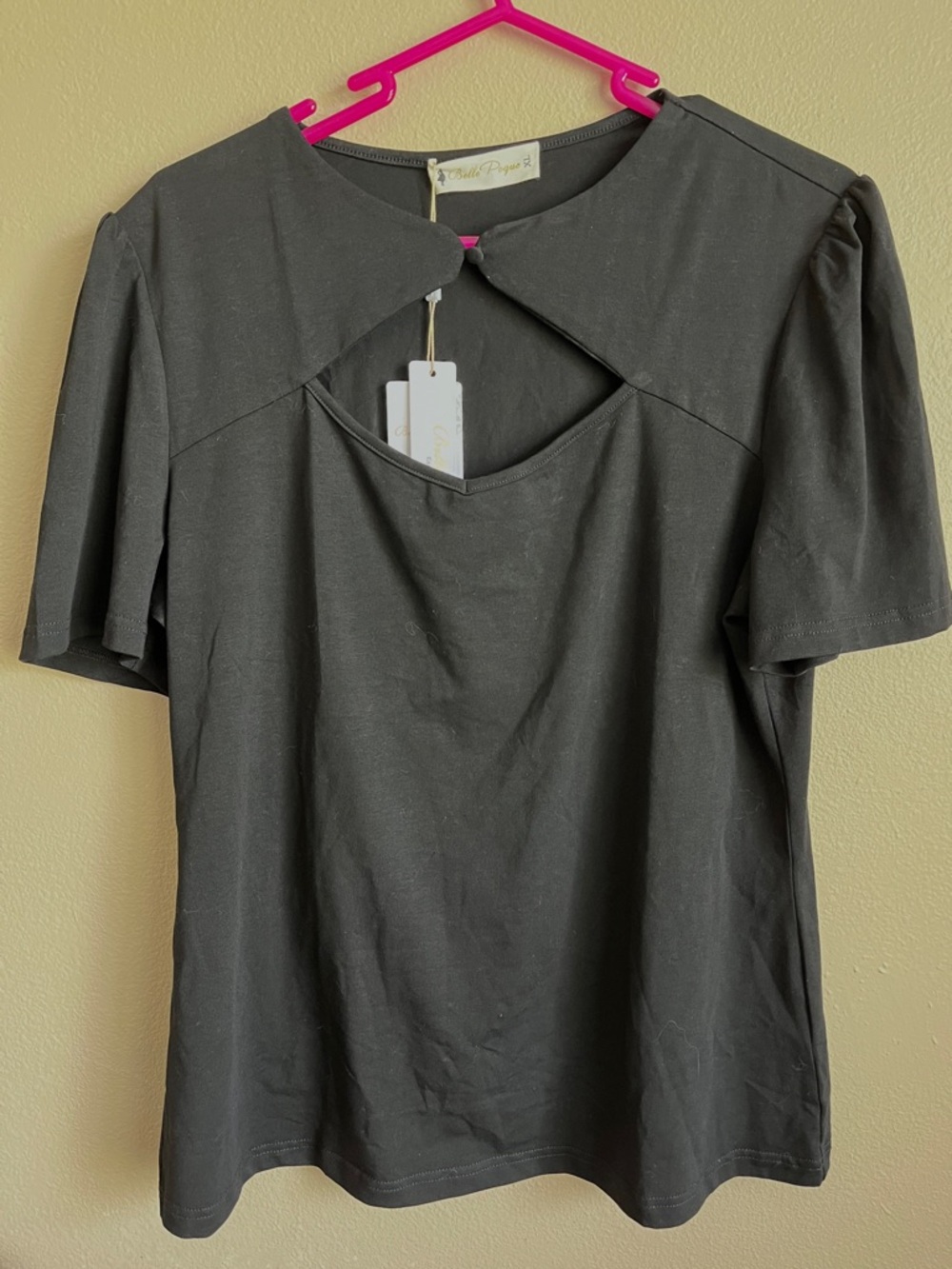 Belle Pogue Black Cutout Neck Short Sleeve Top Womens XL New With Tags